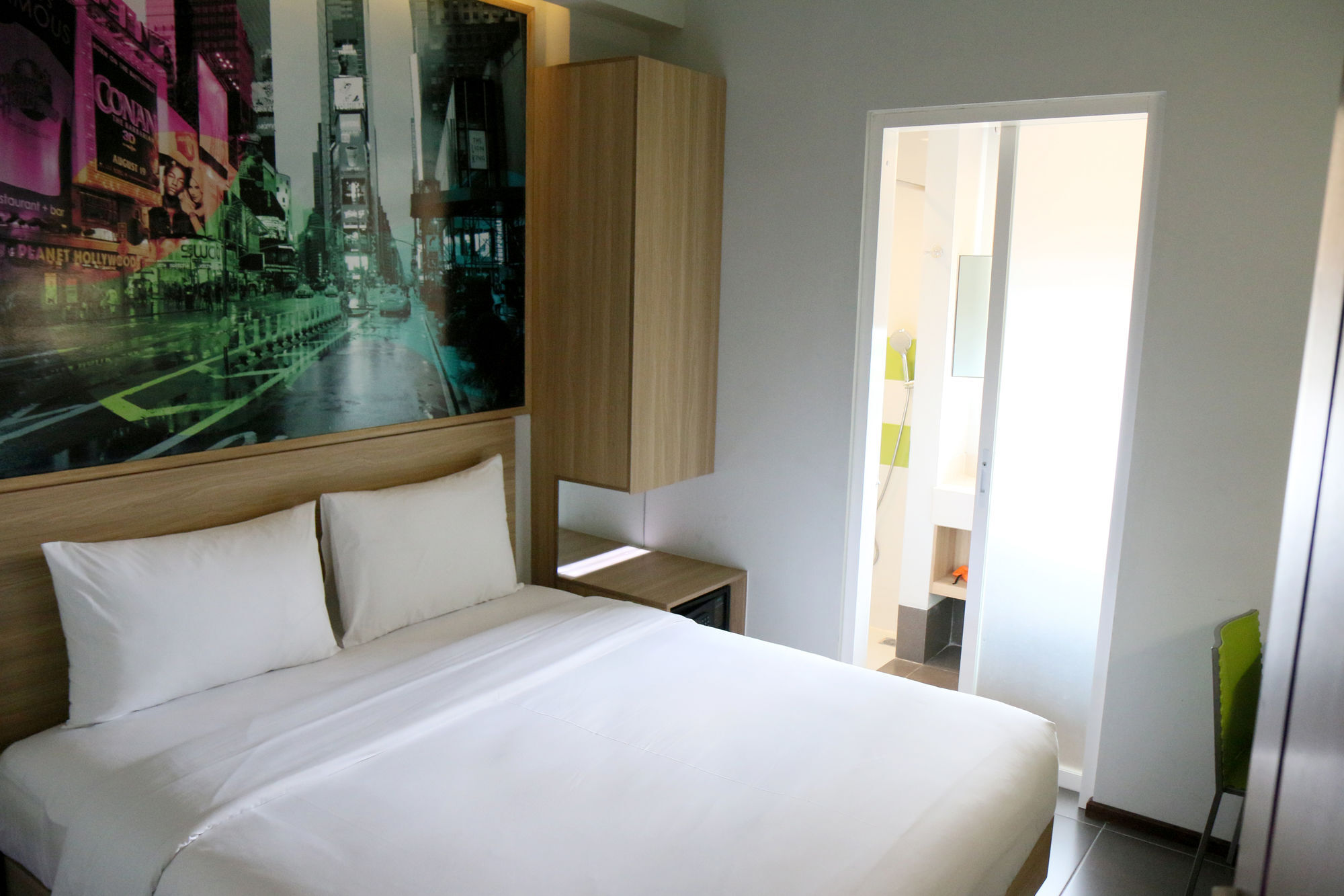 Cleo Hotel Jemursari Surabaya Exterior foto